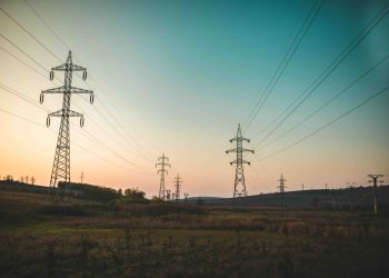 California Implements Fixed Electricity Rates to Promote Energy Conservation